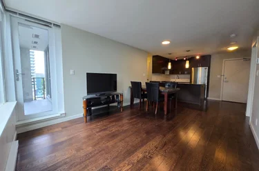 7117 Elmbridge Way Unit 8XX, Richmond, BC - MLS: R3161916