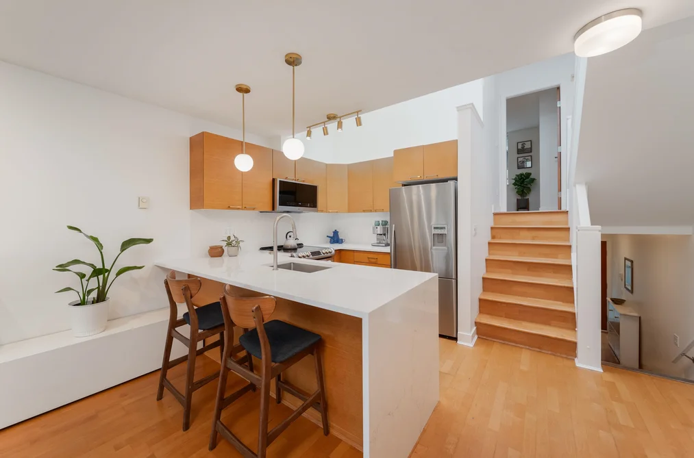 1250 W 6th Ave Unit 9, Vancouver, BC - MLS: R3175224