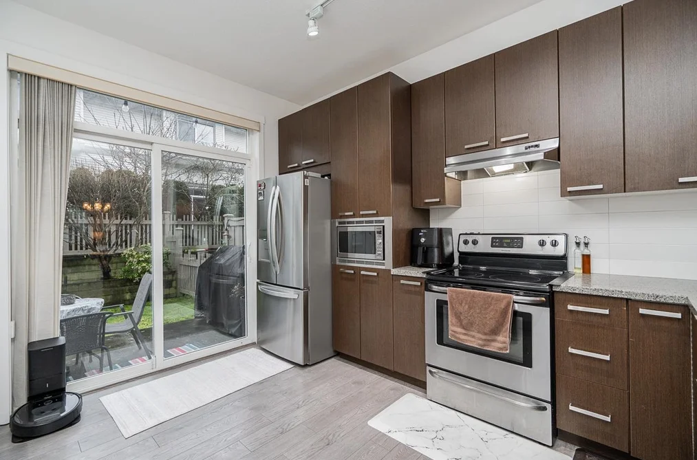 9 14838 61 AVENUE, Surrey BC V3S 2P3, Surrey BC — Residential for Sale - Photo 2