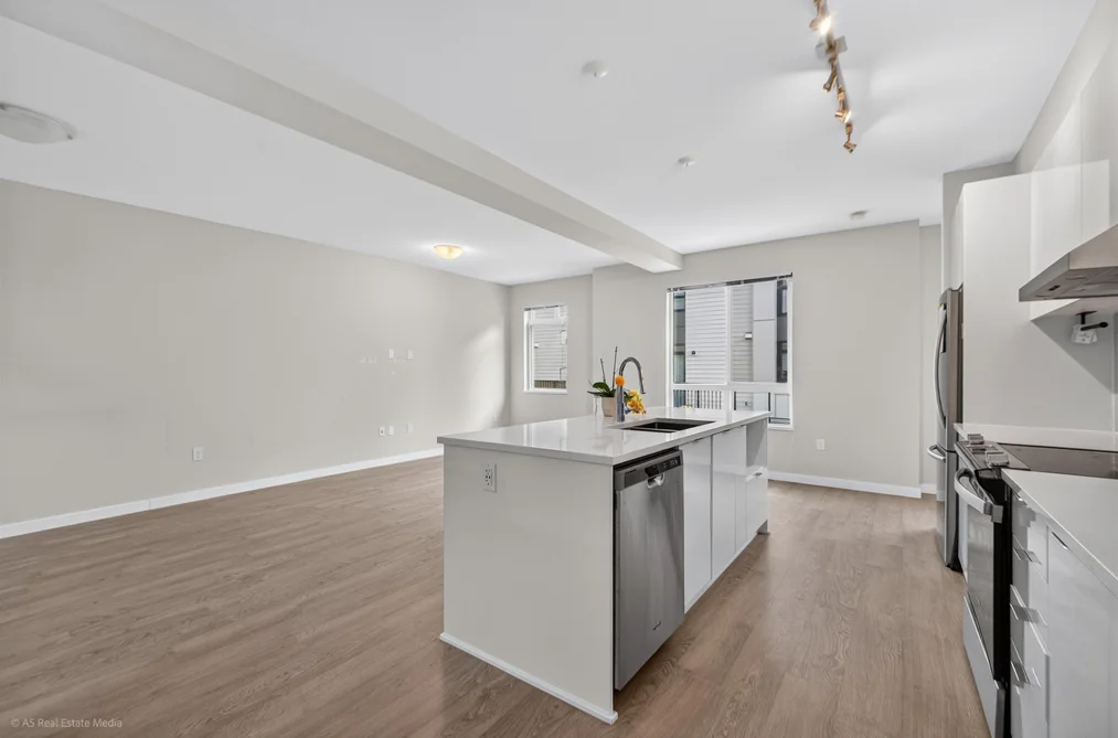 9 15151 EDMUND DRIVE, Surrey BC V3S 0B2, Surrey BC — Residential for Sale — Photo 5 of 24