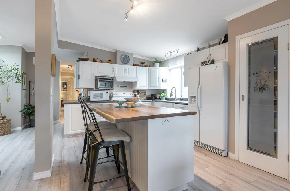 Manufactured On Land for sale at 9 1640 162 Street Surrey British Columbia - MLS: R3075516