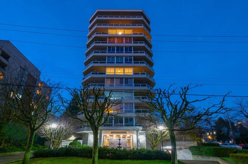 9 1717 DUCHESS AVENUE, West Vancouver BC V7V 1P8, West Vancouver BC — Residential for Sale - Photo 2