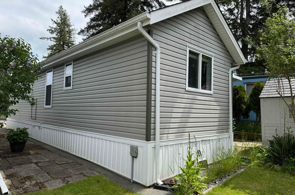 9 24330 FRASER HIGHWAY, Langley BC V2Z 1N2, Langley BC — Residential for Sale - Photo 2