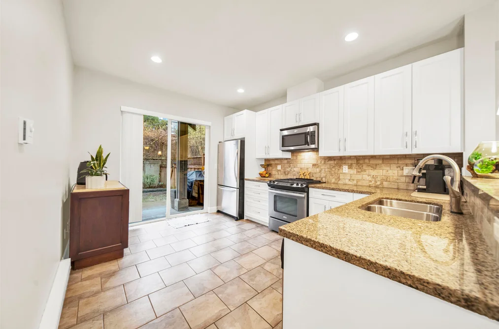9 2979 156 STREET, Surrey BC V3V 2S7, Surrey BC — Residential for Sale - Photo 6