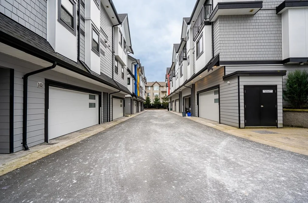 9 32160 PEARDONVILLE ROAD, Abbotsford BC V2T 0K4, Abbotsford BC — Residential for Sale - Photo 2