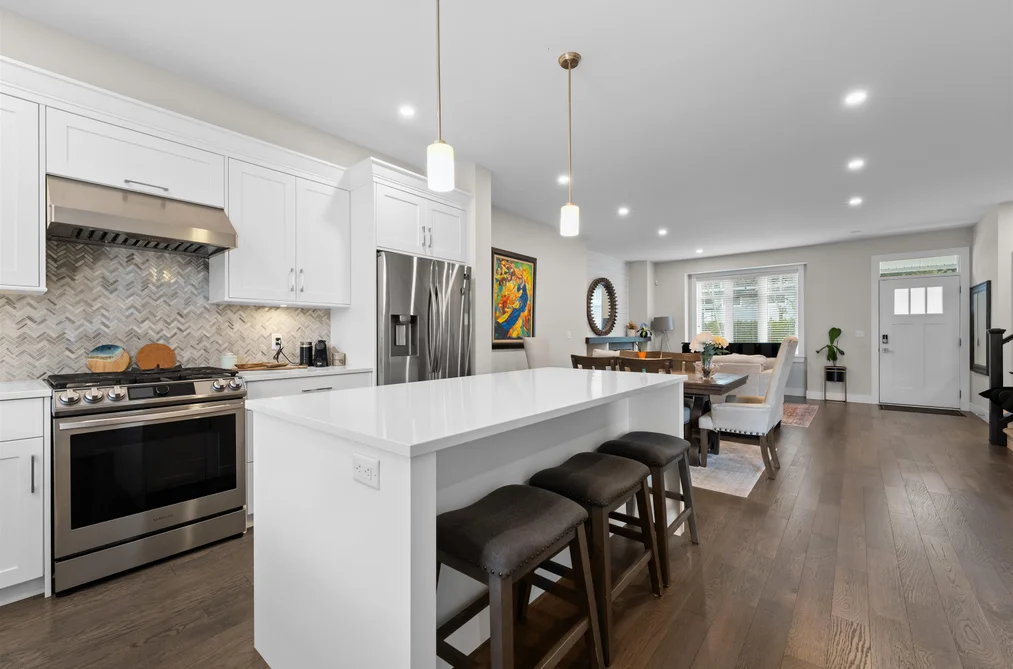 9 34121 GEORGE FERGUSON WAY, Abbotsford BC V2S 0K4, Abbotsford BC — Residential for Sale - Photo 3