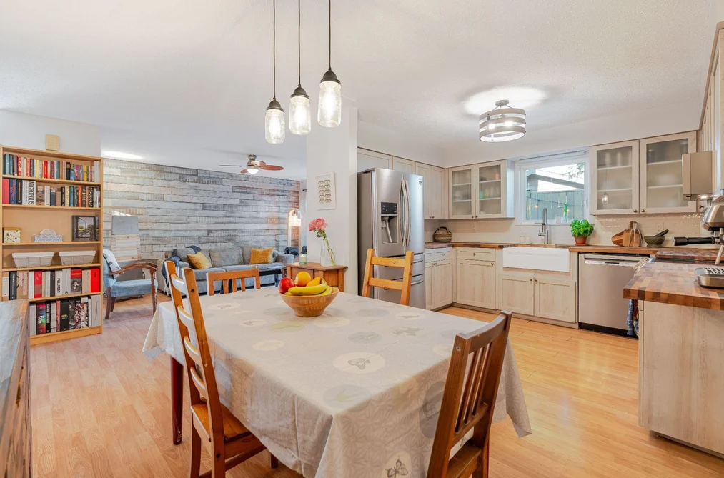 9 39752 GOVERNMENT ROAD, Squamish BC V8B 0G3, Squamish BC — Residential for Sale - Photo 2