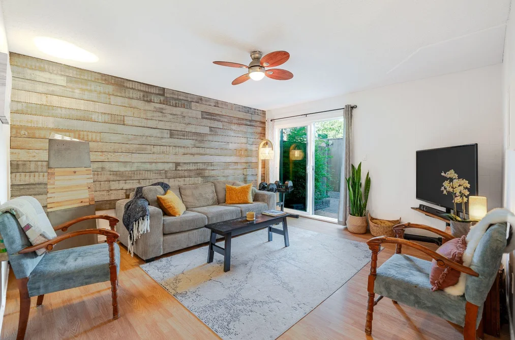 9 39752 GOVERNMENT ROAD, Squamish BC V8B 0G3, Squamish BC — Residential for Sale - Photo 3