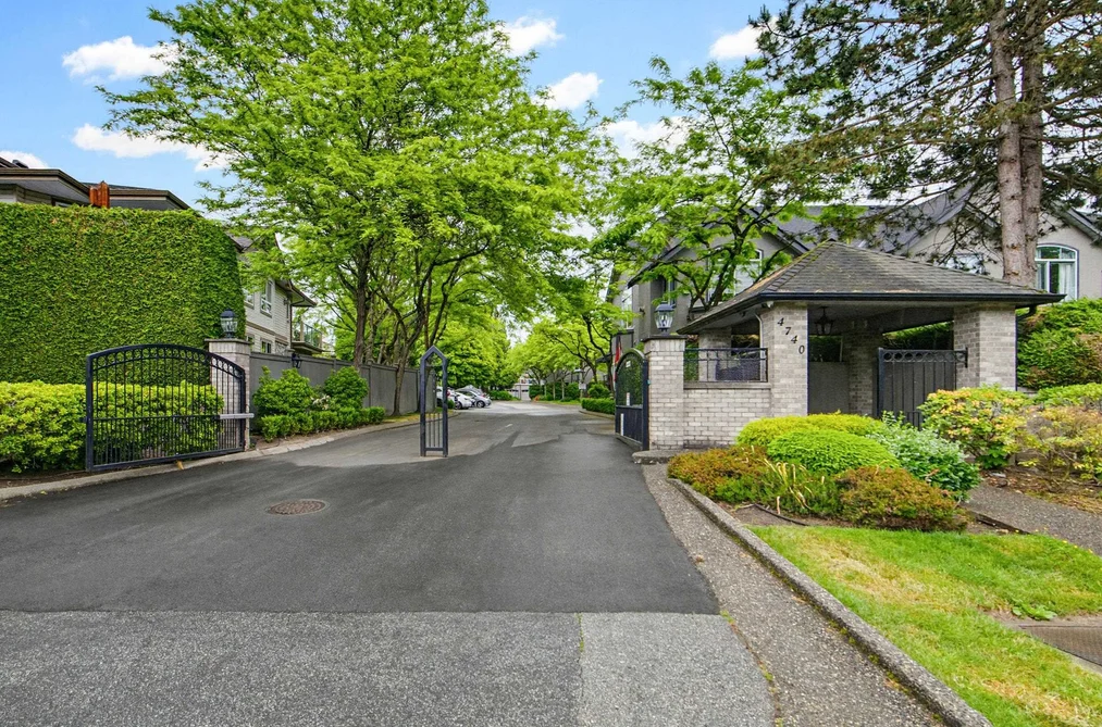 9 4740 221 STREET, Langley BC V2Z 1L8, Langley BC — Residential for Sale - Photo 2