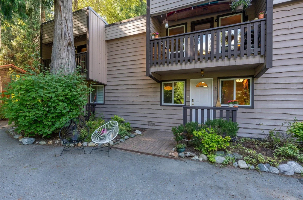 Townhouse for sale at 9 8138 Cedar Springs Road Whistler British Columbia - MLS: R3155217