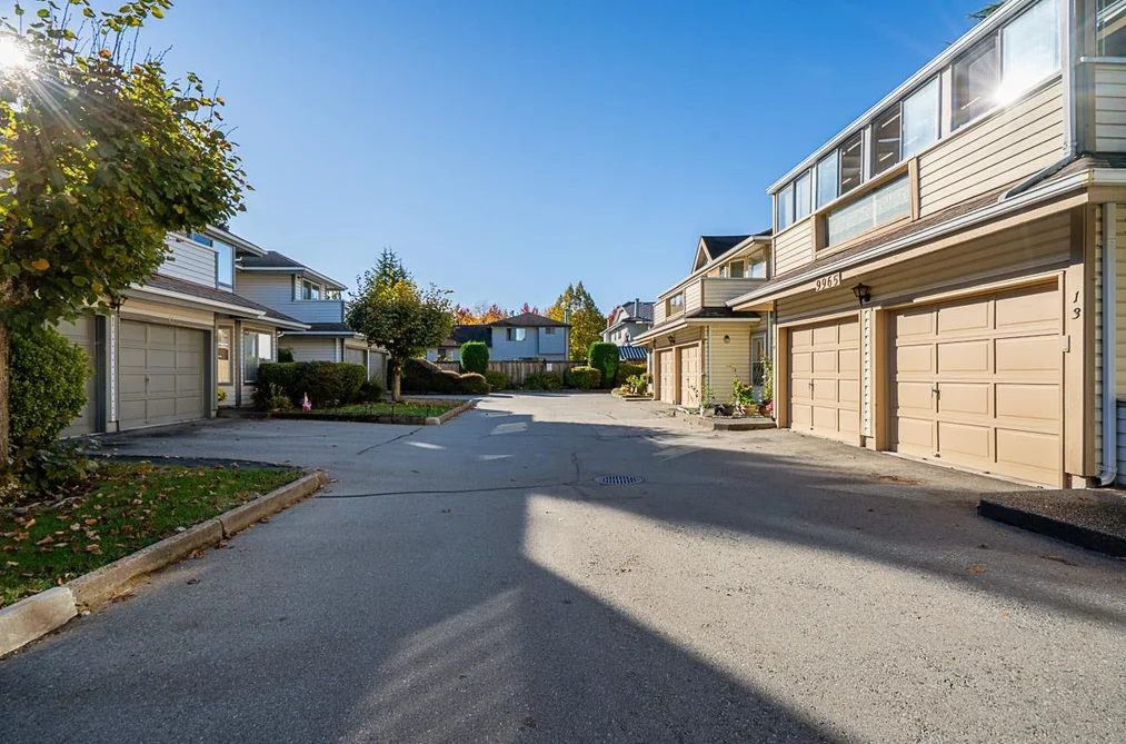9 9947 151 STREET, Surrey BC V3R 9A1, Surrey BC — Residential for Sale - Photo 4