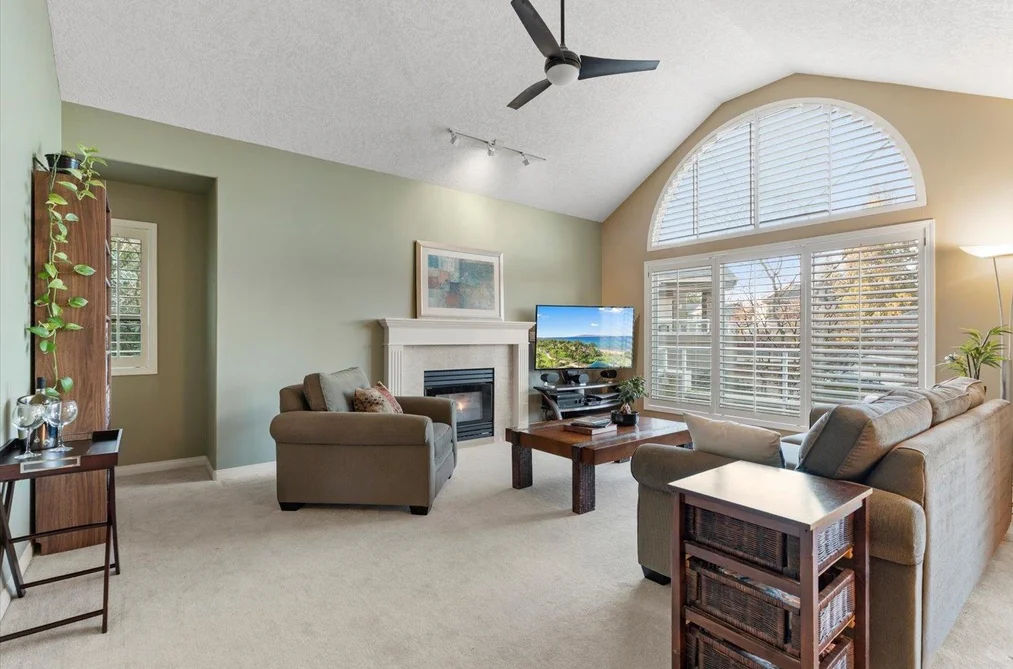 Townhouse for sale at 90 4001 Old Clayburn Road Abbotsford British Columbia - MLS: R3082416