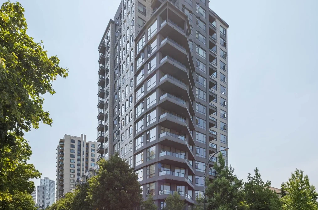 Condo for sale at 901 3520 Crowley Drive Vancouver British Columbia - MLS: R3099589