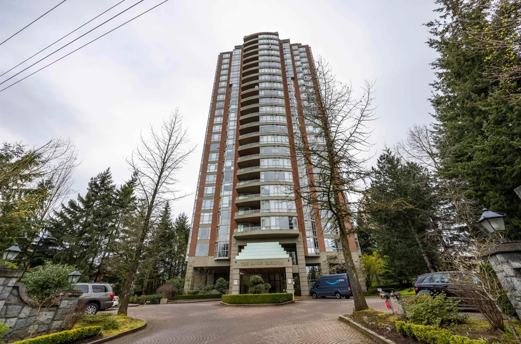 Condo for sale at 901 6888 Station Hill Dr. Burnaby British Columbia - MLS: R3103125