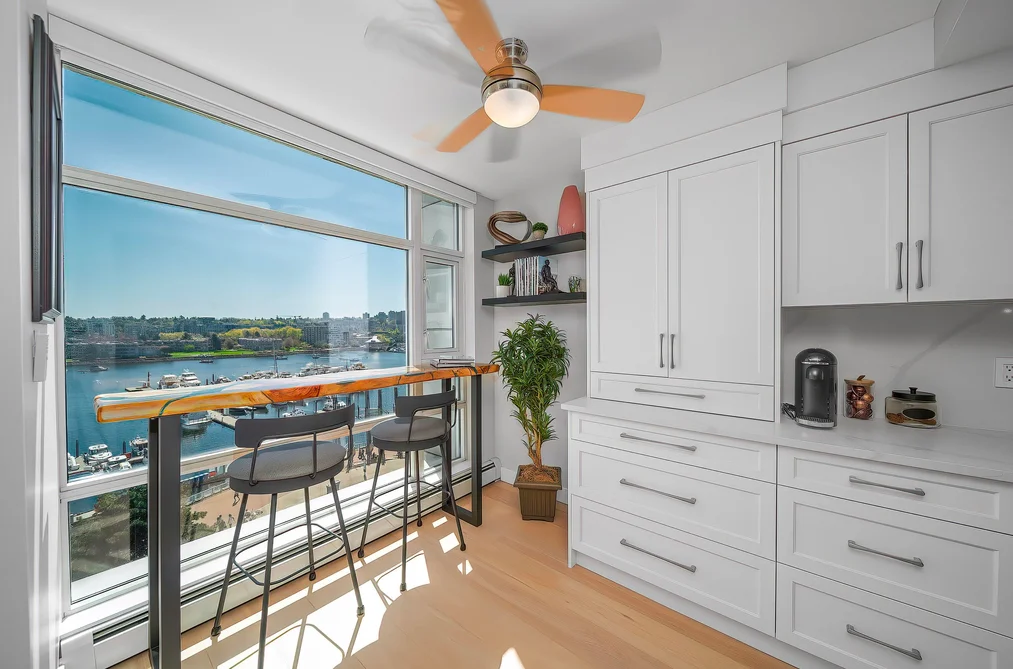 902 1199 MARINASIDE CRESCENT, Vancouver BC V6Z 2Y2, Vancouver BC — Residential for Sale - Photo 4