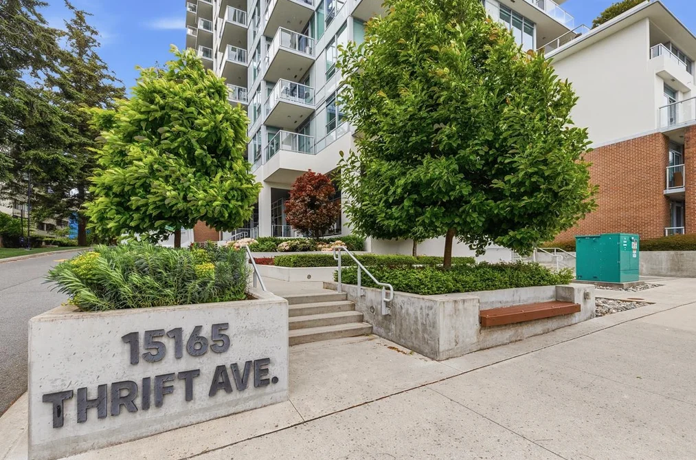 902 15165 THRIFT AVENUE, White Rock BC V4B 0C1, White Rock BC — Residential for Sale - Photo 2