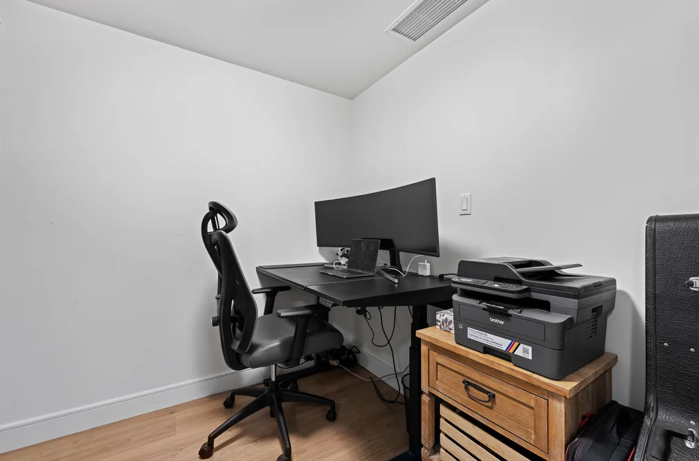 902-1650 Bayshore Drive, Vancouver, BC - Condo for Sale - Photo 20 of 36 902-1650 Bayshore Drive, Vancouver, BC - Condo for Sale - Photo 20 of 36