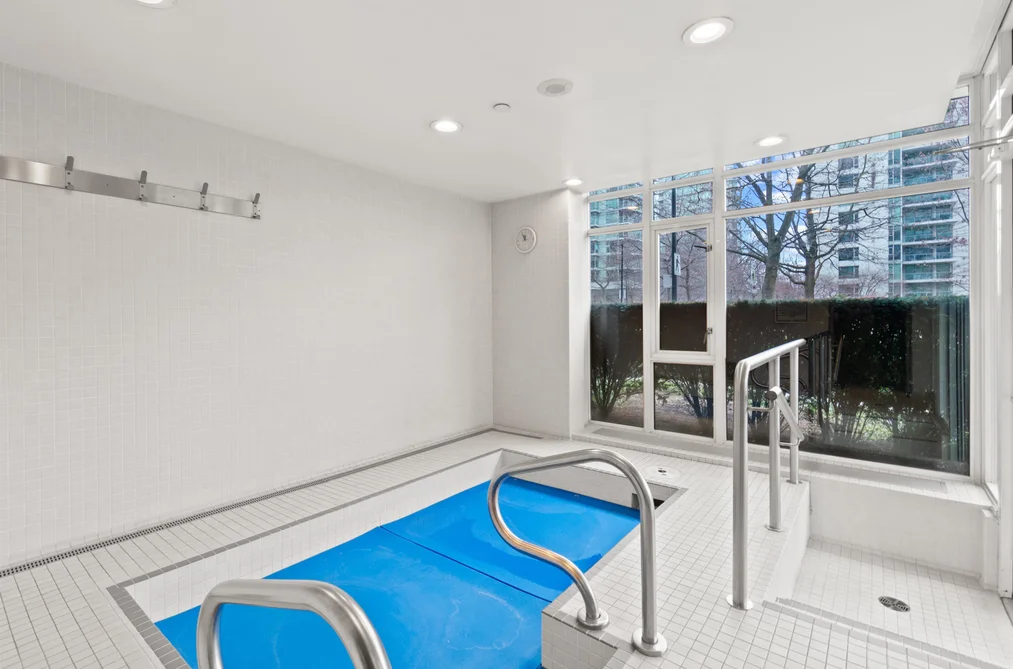 902-1650 Bayshore Drive, Vancouver, BC - Condo for Sale - Photo 33 of 36 902-1650 Bayshore Drive, Vancouver, BC - Condo for Sale - Photo 33 of 36