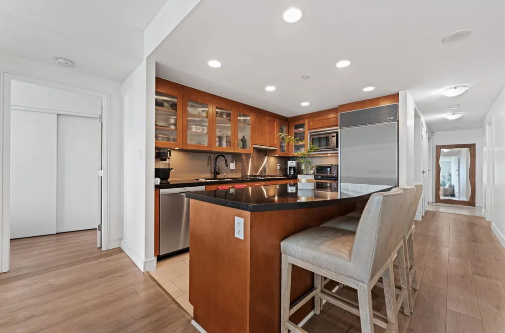 902-1650 Bayshore Drive, Vancouver, BC - Condo for Sale - Photo 6 of 36 902-1650 Bayshore Drive, Vancouver, BC - Condo for Sale - Photo 6 of 36