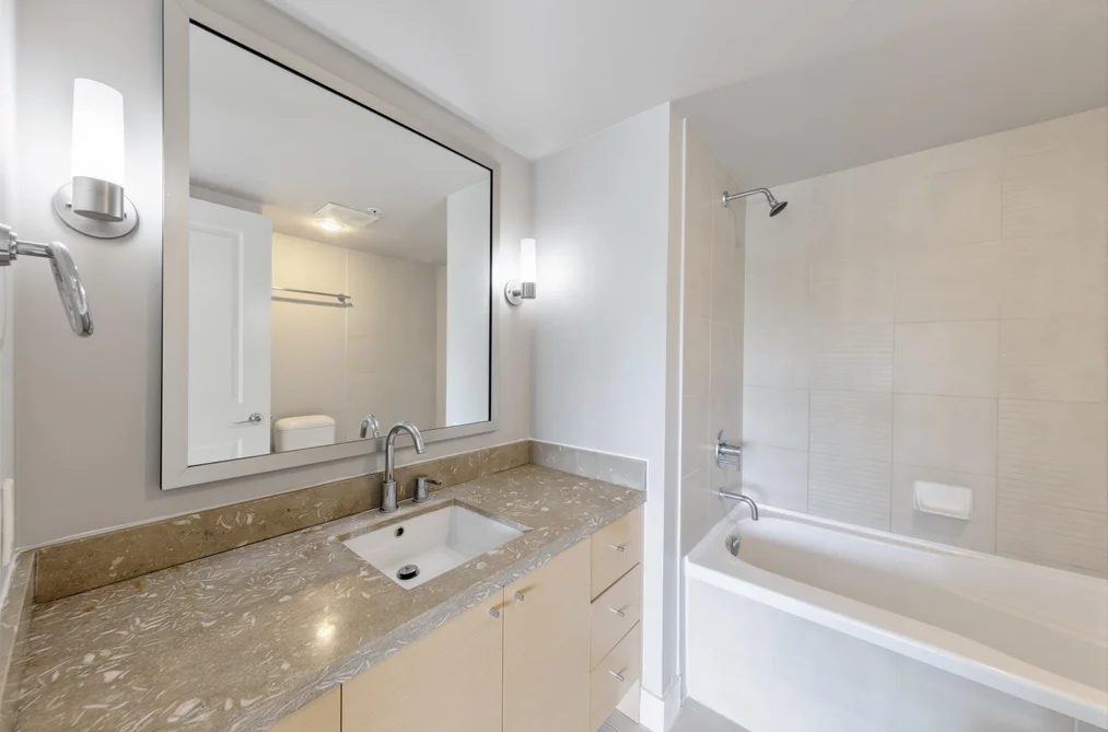 902 6333 KATSURA STREET, Richmond, BC — Residential for Sale — Photo 21 of 36