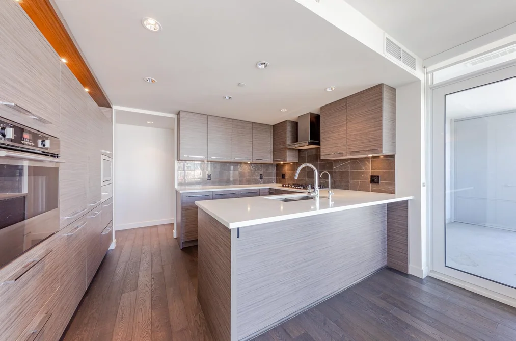902 7468 LANSDOWNE ROAD, Richmond BC V7C 0B7, Richmond BC — Residential for Sale - Photo 2