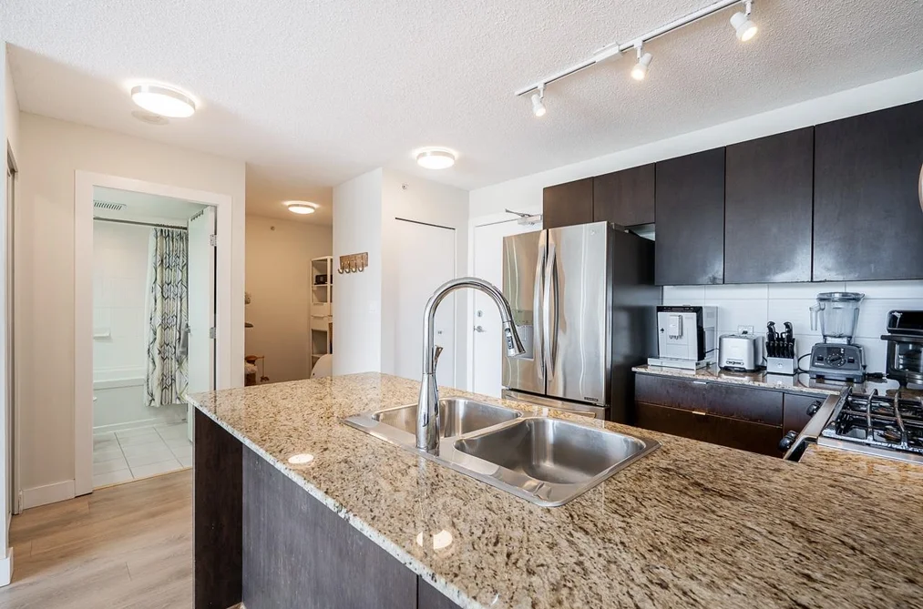 902 7575 ALDERBRIDGE WAY, Richmond, BC — Residential for Sale — Photo 16 of 37