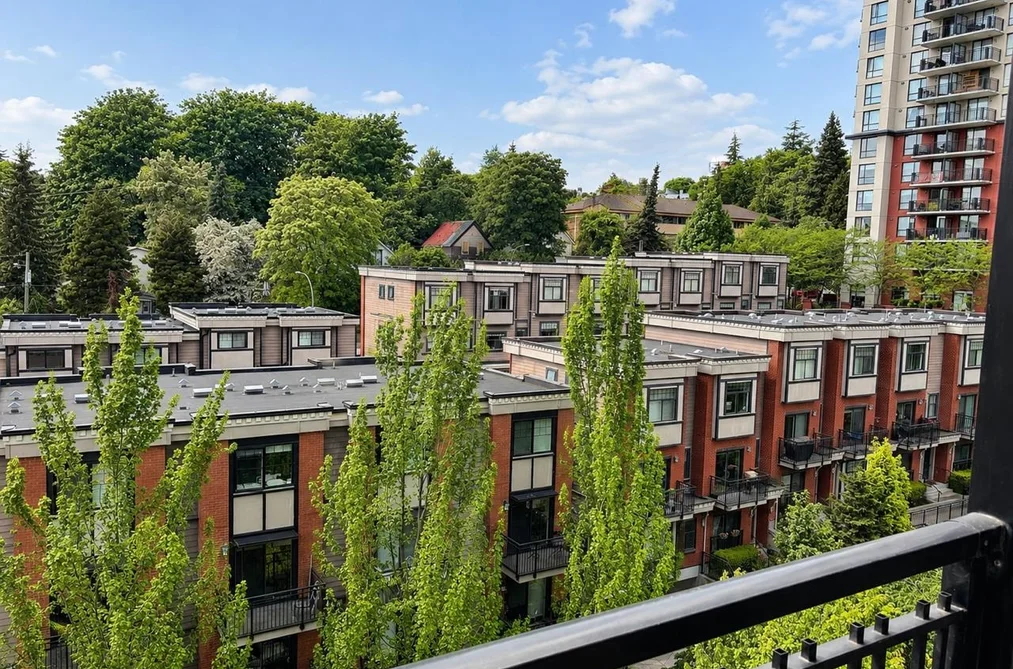 Condo for sale at 902 833 Agnes Street New Westminster British Columbia - MLS: R3143986
