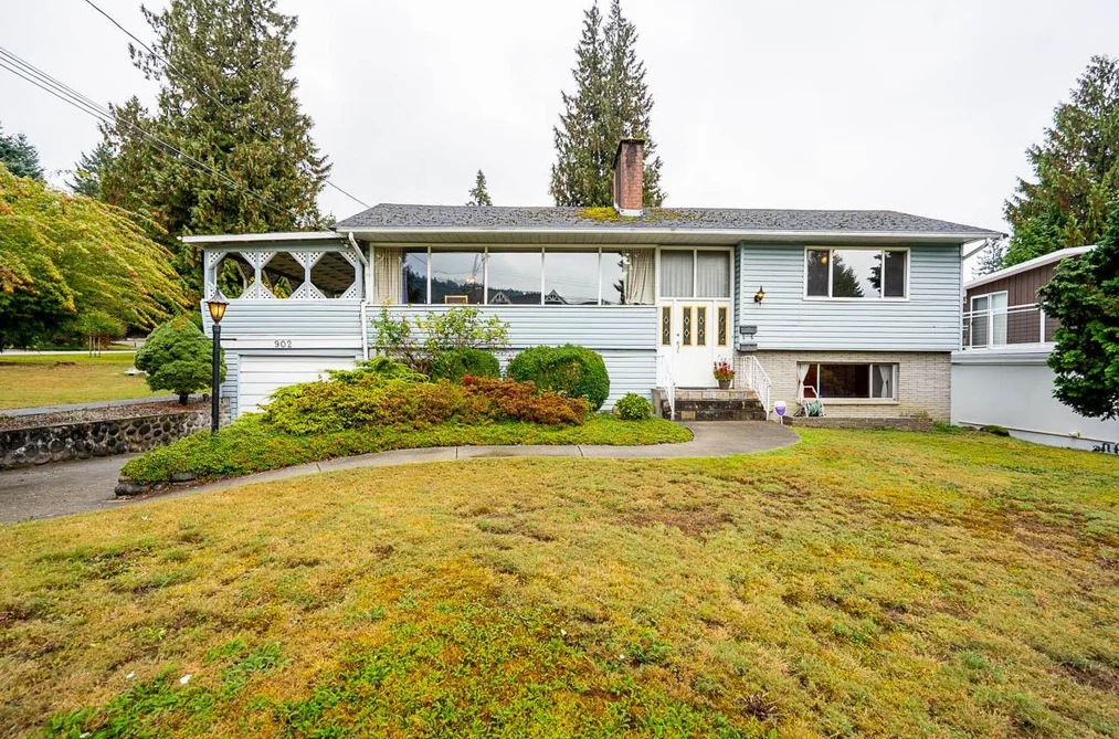 902 Wallace Wynd, Port Moody, BC - MLS: R3174702