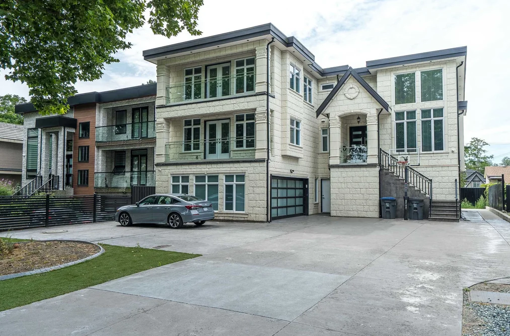 House for sale at 9021 Ben Nevis Crescent Surrey British Columbia - MLS: R3145904