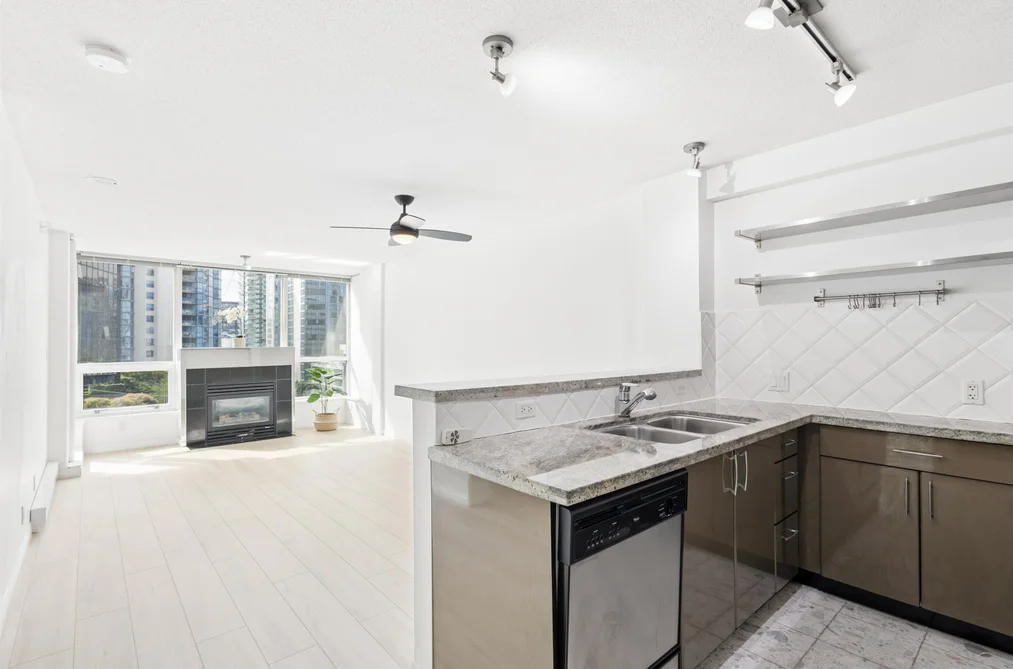 903 1328 W PENDER STREET, Vancouver BC V6E 4T1, Vancouver BC — Residential for Sale - Photo 2
