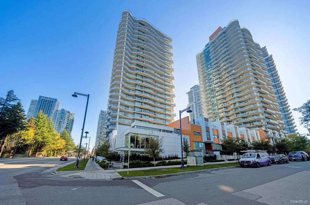 Condo for sale at 903 13318 104 Avenue Surrey British Columbia - MLS: R3091247