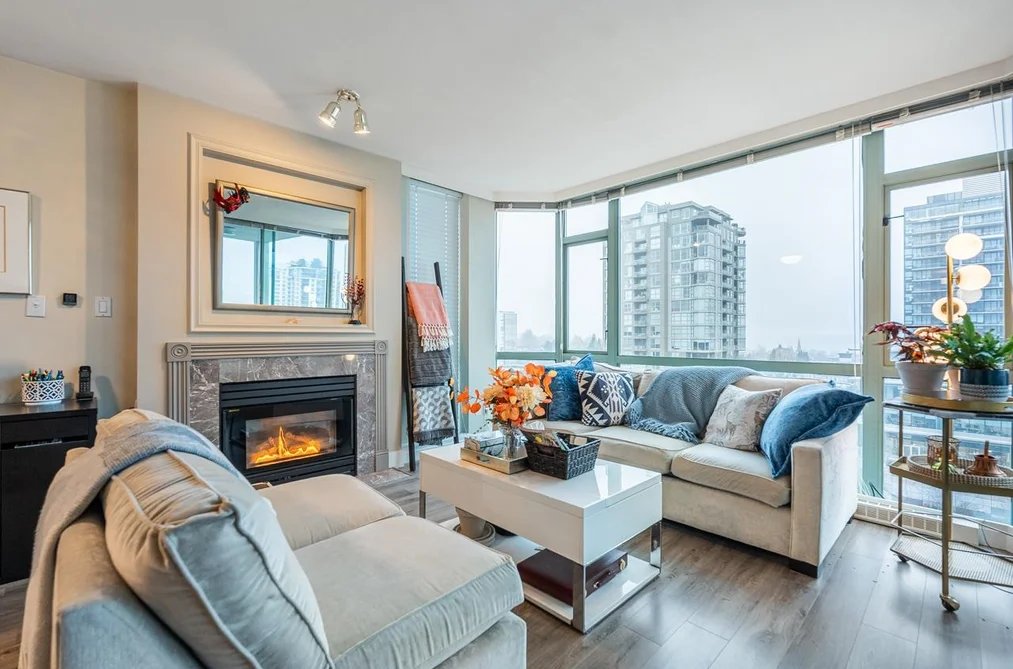 903 140 E 14TH STREET, North Vancouver BC V7L 2N3, North Vancouver BC — Residential for Sale - Photo 3