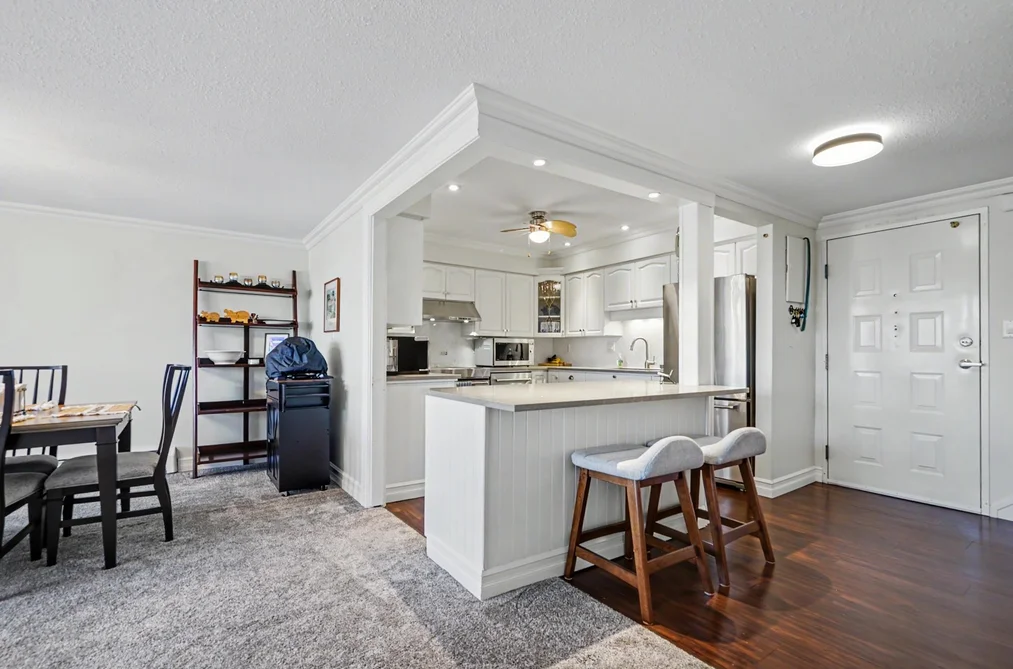 903 31955 OLD YALE ROAD, Abbotsford BC V2T 4N1, Abbotsford BC — Residential for Sale - Photo 2