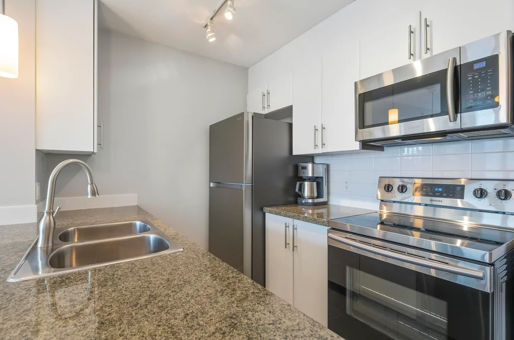 903 688 ABBOTT STREET, Vancouver BC V6B 0B9, Vancouver BC — Residential for Sale — Photo 4 of 26