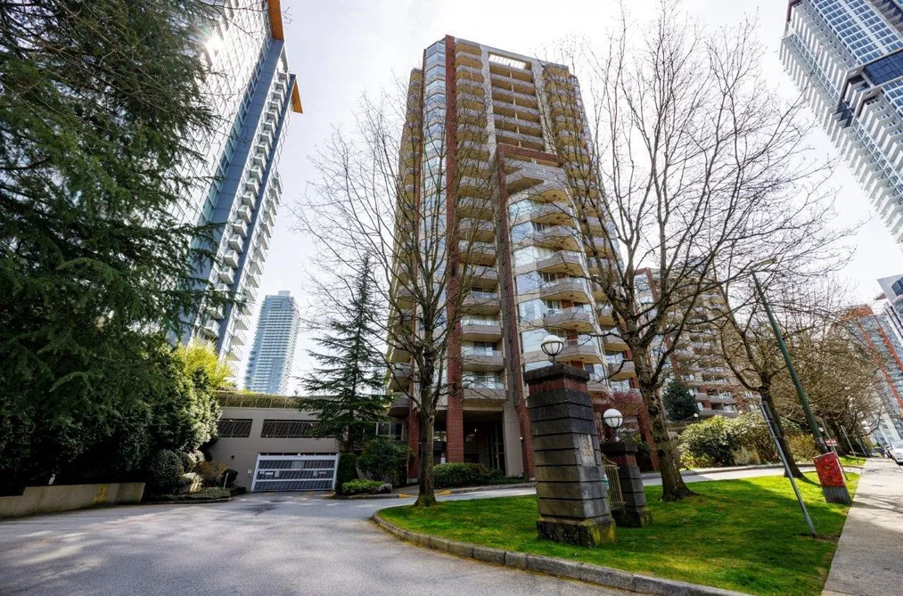 Condo for sale at 903 738 Farrow Street Coquitlam British Columbia - MLS: R3079909