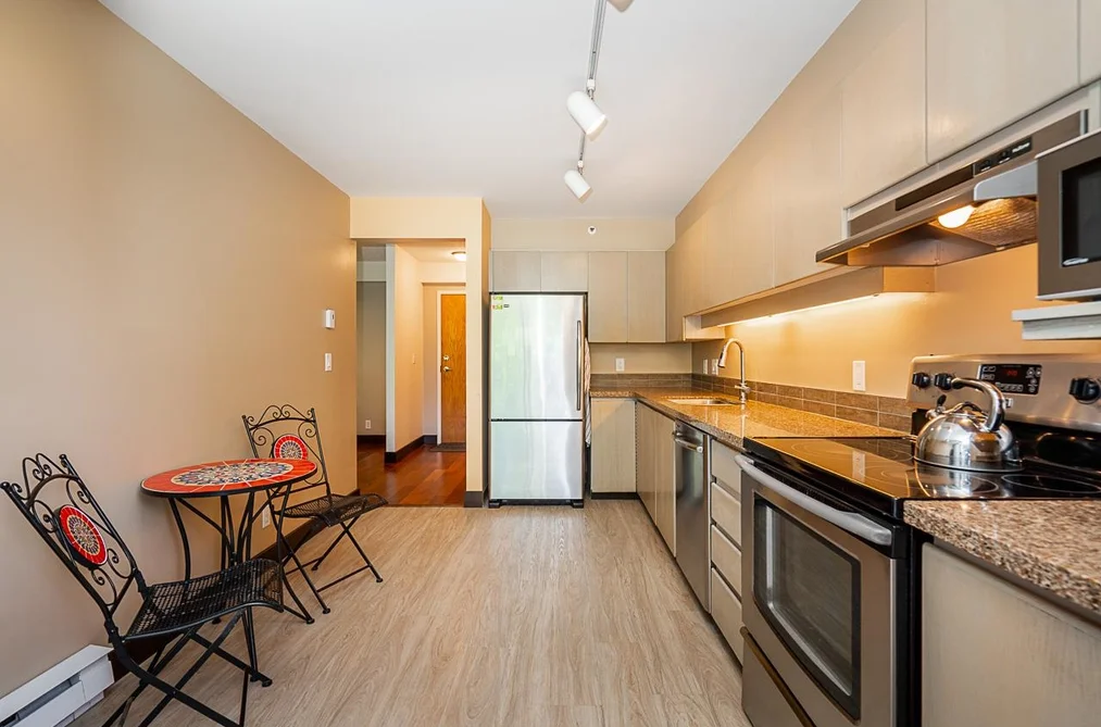 904 545 AUSTIN AVENUE, Coquitlam BC V3K 6R4, Coquitlam BC — Residential for Sale — Photo 17 of 38