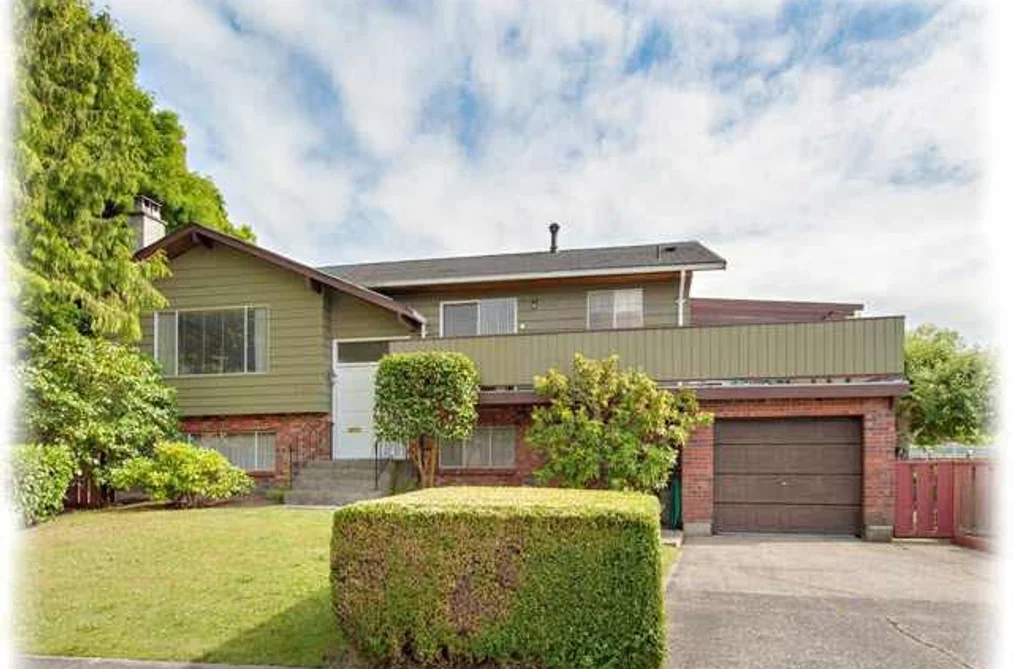 House for sale at 9040 Glenallan Gate Richmond British Columbia - MLS: R3101404