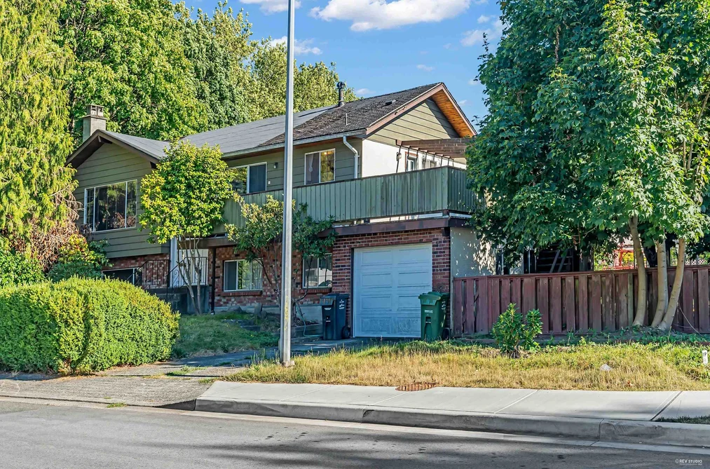 9040 GLENALLAN GATE, Richmond BC V7A 1Z3, Richmond BC — Residential for Sale - Photo 2