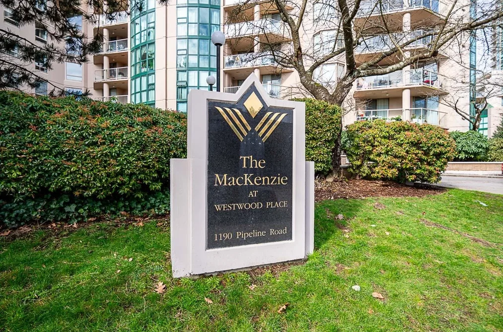 Condo for sale at 905 1190 Pipeline Road Coquitlam British Columbia - MLS: R3094588