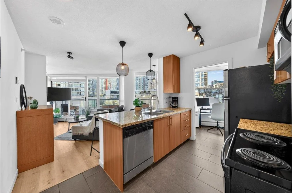 905 58 KEEFER PLACE, Vancouver BC V6B 0B8, Vancouver BC — Residential for Sale - Photo 2