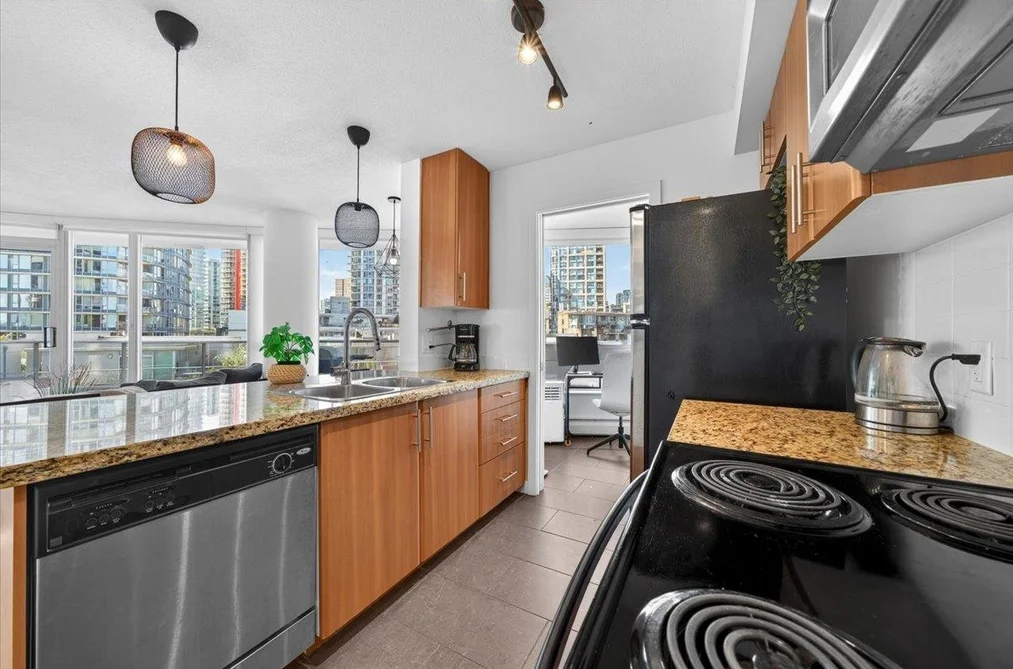 905 58 KEEFER PLACE, Vancouver BC V6B 0B8, Vancouver BC — Residential for Sale - Photo 4