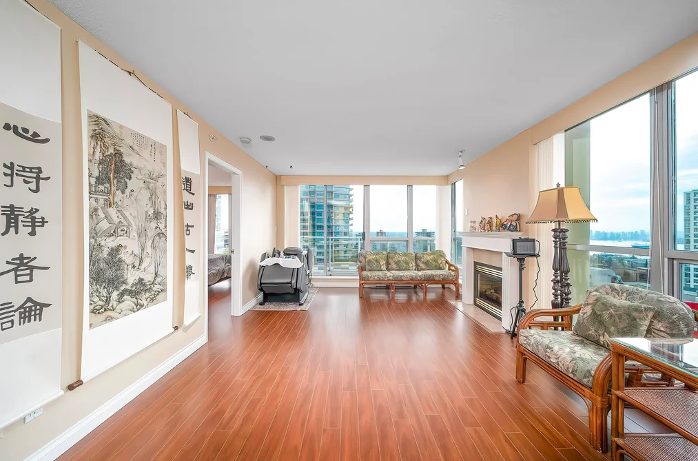 906 108 14TH STREET, Vancouver BC V7L 2N3, Vancouver BC — Residential for Sale - Photo 4