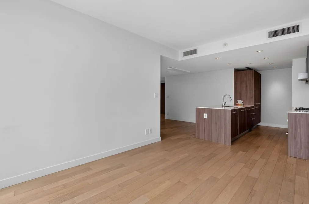 906 2221 E 30TH AVENUE, Vancouver BC V5N 0G6, Vancouver BC — Residential for Sale — Photo 12 of 32