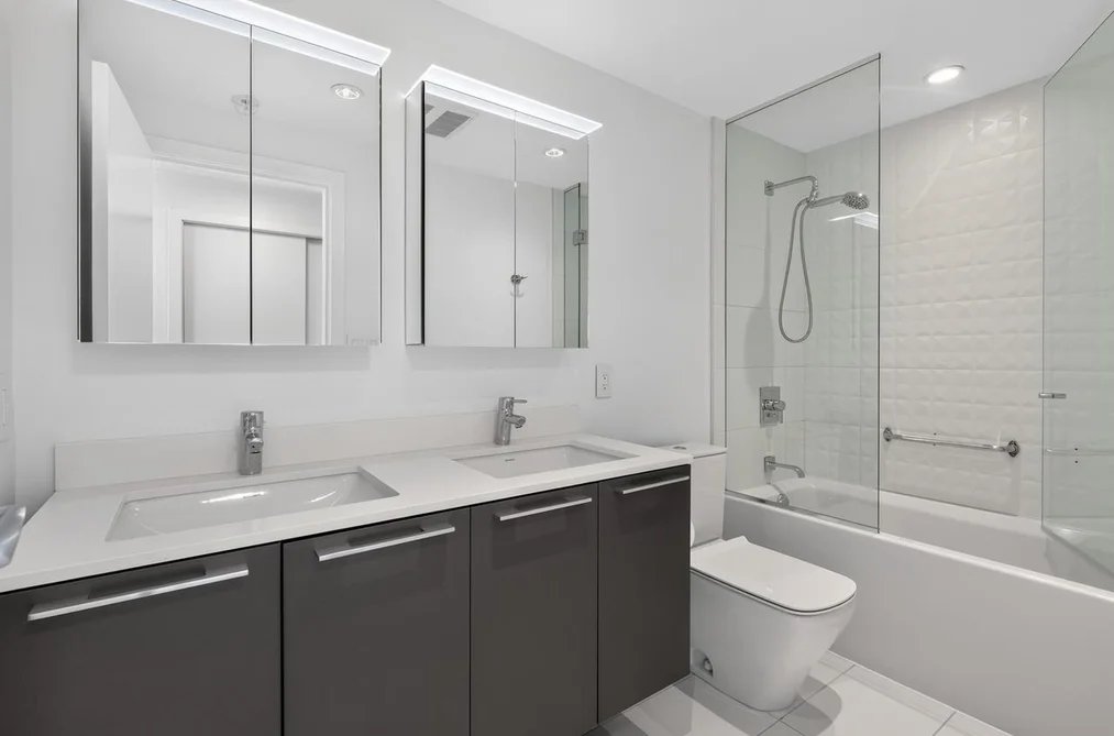 906 2221 E 30TH AVENUE, Vancouver BC V5N 0G6, Vancouver BC — Residential for Sale — Photo 16 of 32