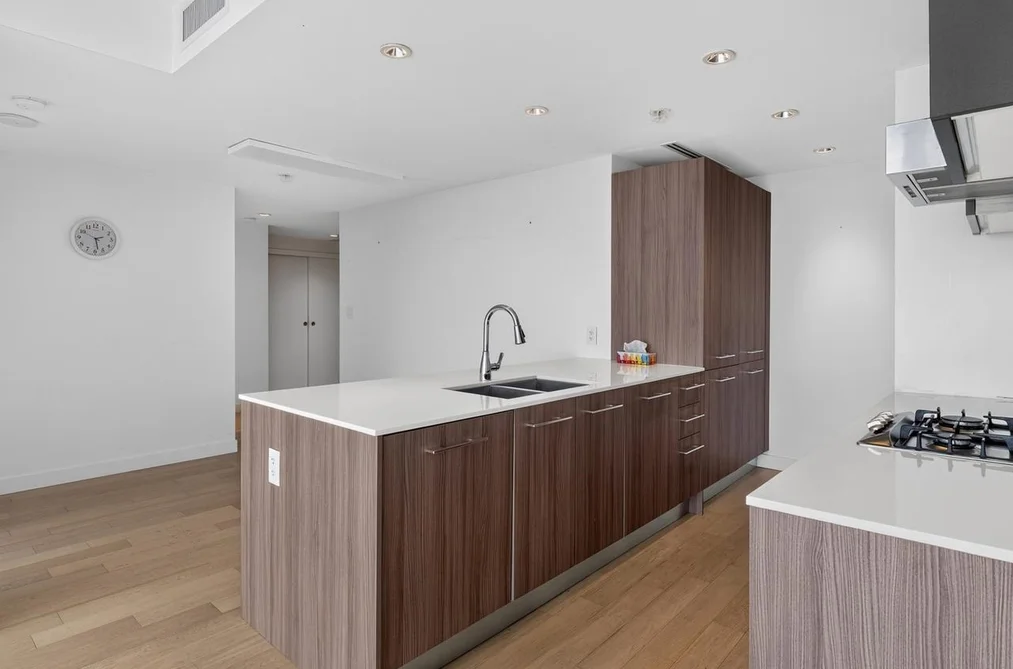 906 2221 E 30TH AVENUE, Vancouver BC V5N 0G6, Vancouver BC — Residential for Sale — Photo 5 of 32
