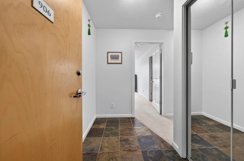906 235 GUILDFORD DRIVE, Port Moody BC V3H 5L8, Port Moody BC — Residential for Sale - Photo 4