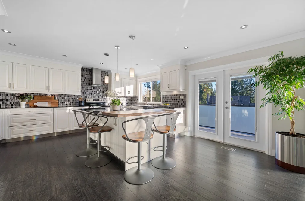 906 STRATHAVEN DRIVE, North Vancouver BC V7H 2J9, North Vancouver BC — Residential for Sale - Photo 4