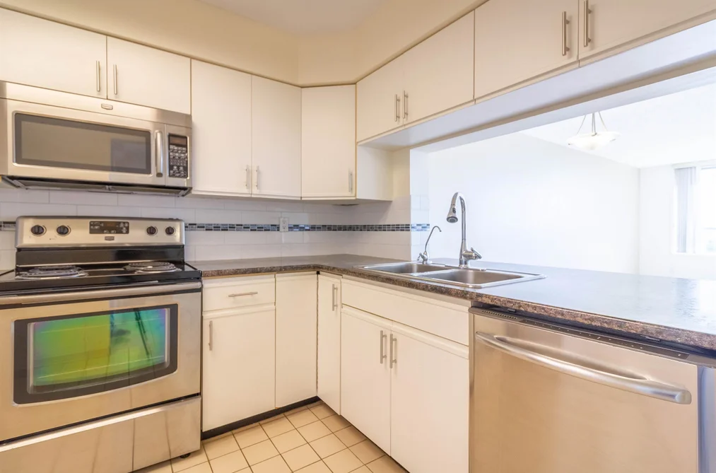 907 6055 NELSON AVENUE, Burnaby BC V5H 4L4, Burnaby BC — Residential for Sale — Photo 9 of 40