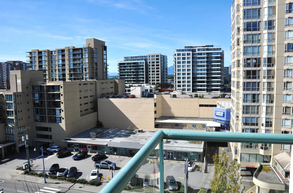 907 7878 WESTMINSTER HIGHWAY, Richmond BC V6X 4A2, Richmond BC — Residential for Sale - Photo 2