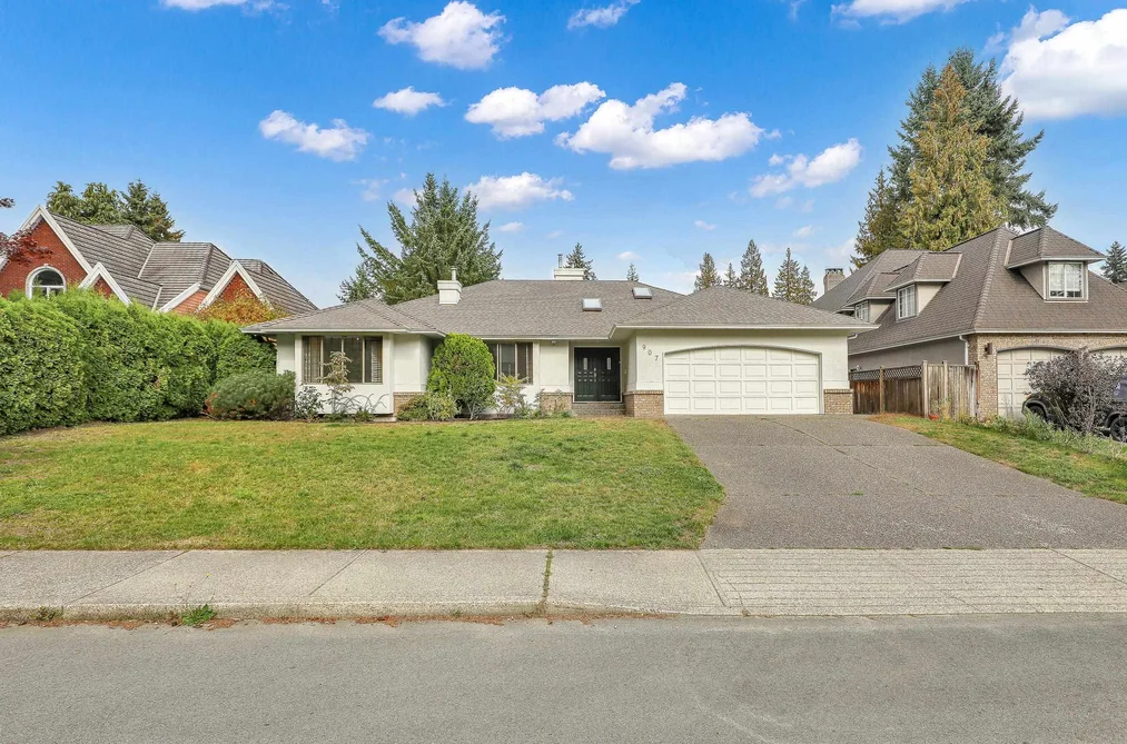 House for sale at 907 Sprice Avenue Coquitlam British Columbia - MLS: R3088929